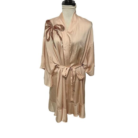Victoria's Secret Georgette Flounce Robe Sequin Bow Champagne M/L - Picture 1 of 13